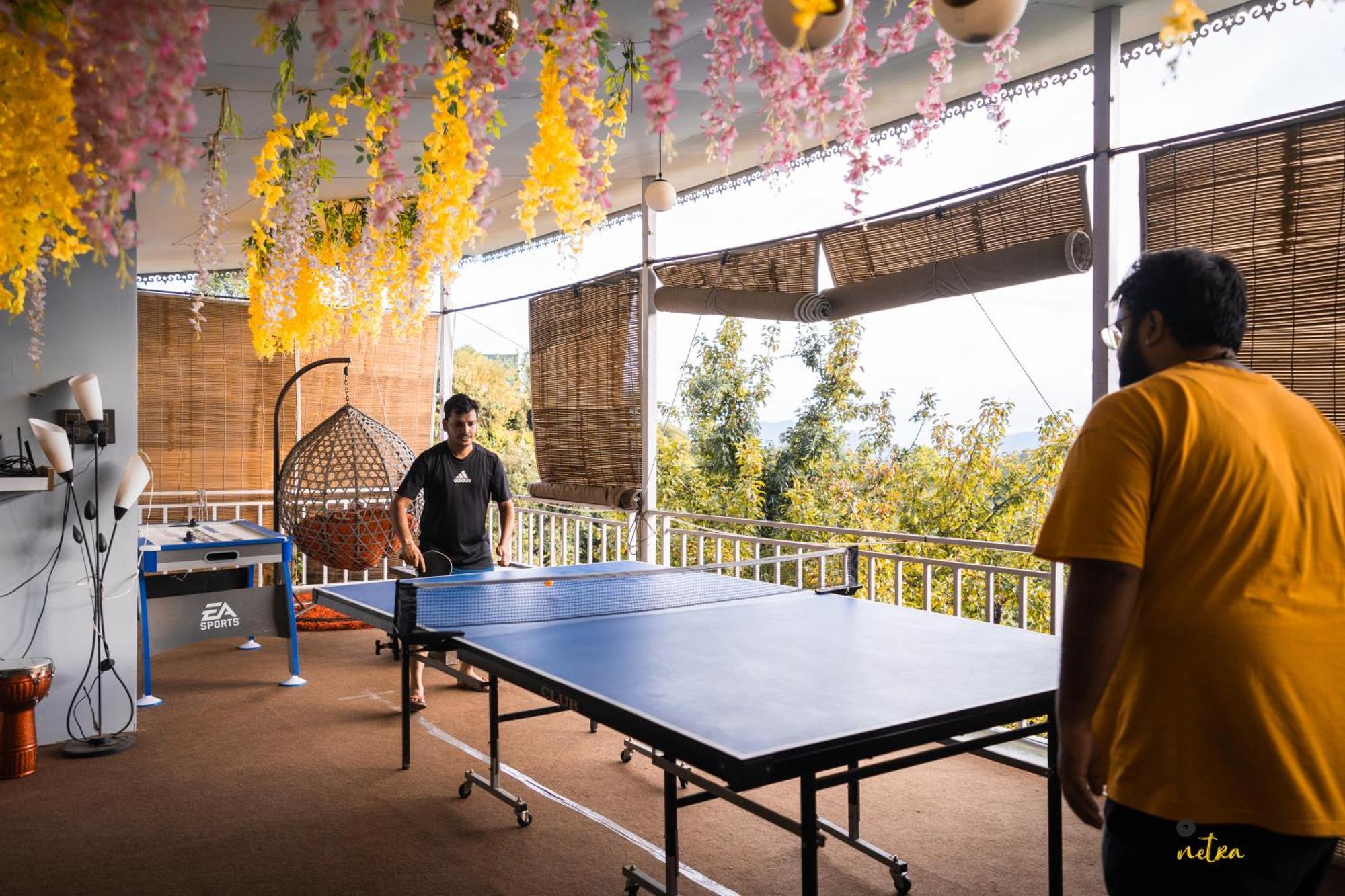 The Rare One'S Mukteshwar - Resort & Cafe Экстерьер фото